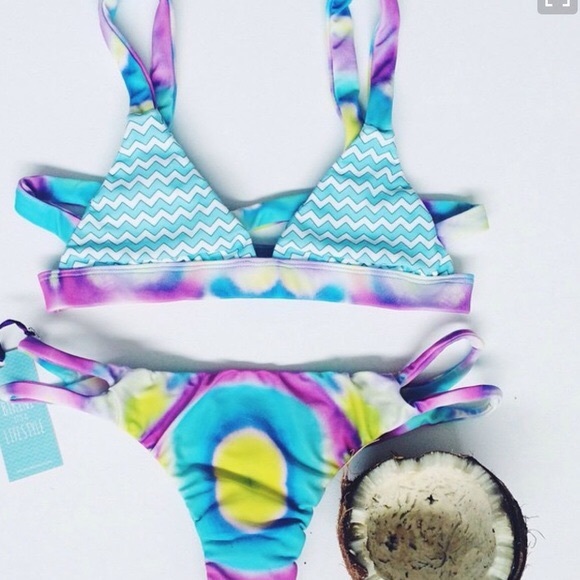 moana bikini Other - Moana Bikini Snappy Seagull Top 💜